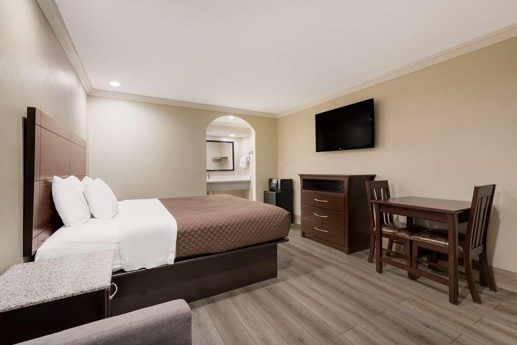 Americas Best Value Inn Houston Heights At I-45 Номер фото